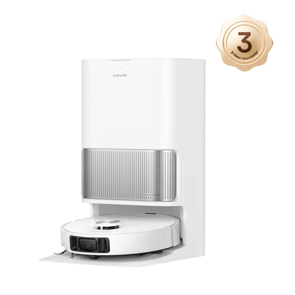 Dreame L40s Ultra robot vacuum — Product photo