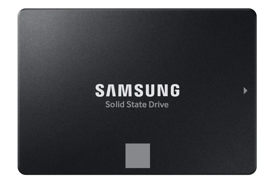 Samsung 870 EVO 500 GB 2.5-inch SATA SSD — Product photo