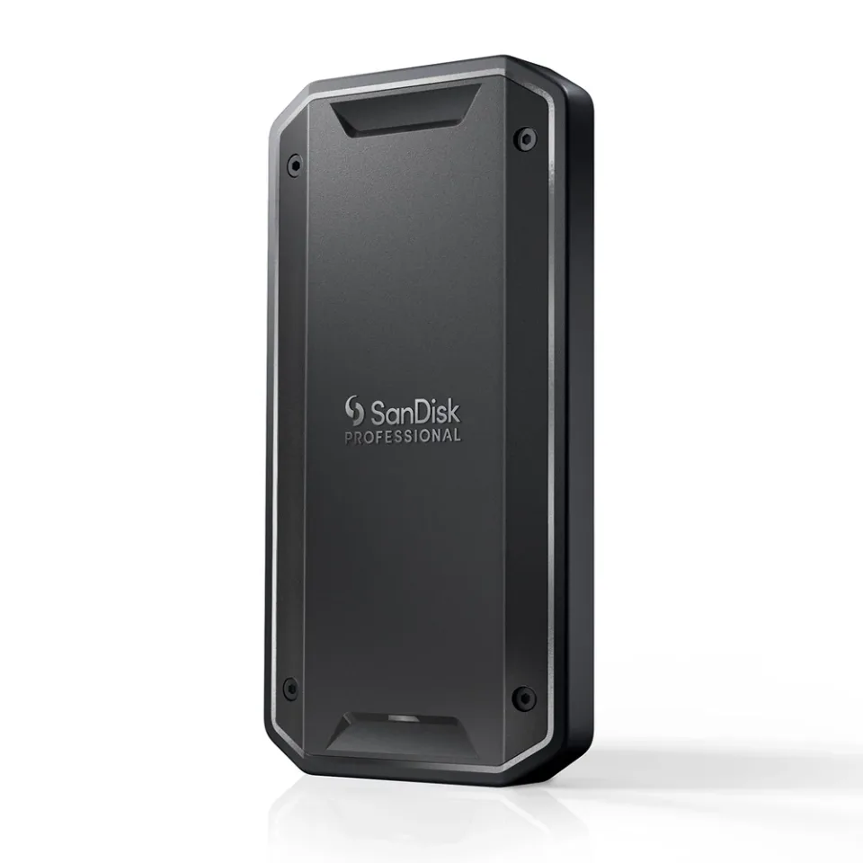 SanDisk Professional PRO-G40 4 TB portable SSD — Product photo