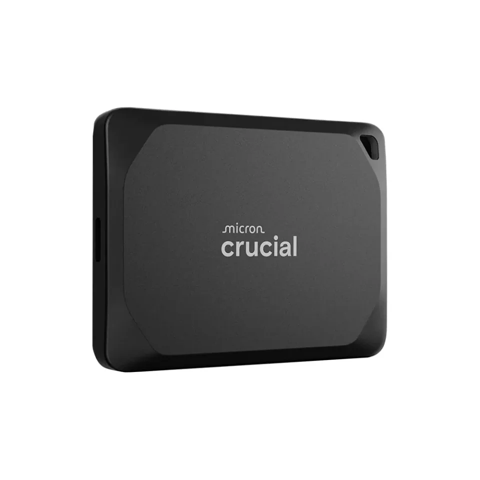 Crucial X10 Pro 1 TB portable SSD — Product photo